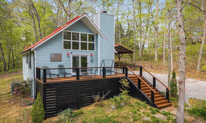 Smithville House | Cozy, modern cottage 3 minutes from the marina