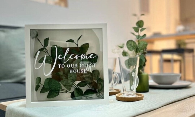 Offerton Apartment | Cozy Modern Duplex Apartment Greater Manchester