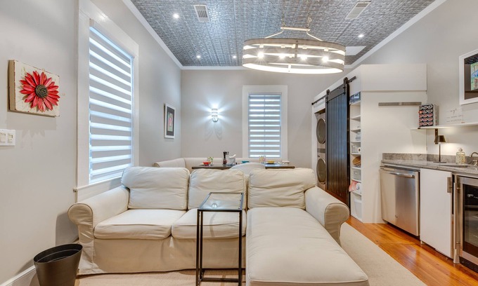 Norcross Cottage | Cozy + Modern Norcross Hideaway w/Covered Porches