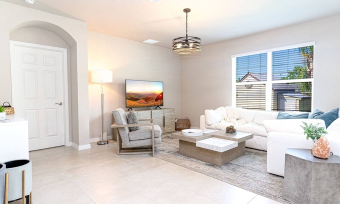 San Carlos Park House | Cozy Modern Spacious House Perfect Location