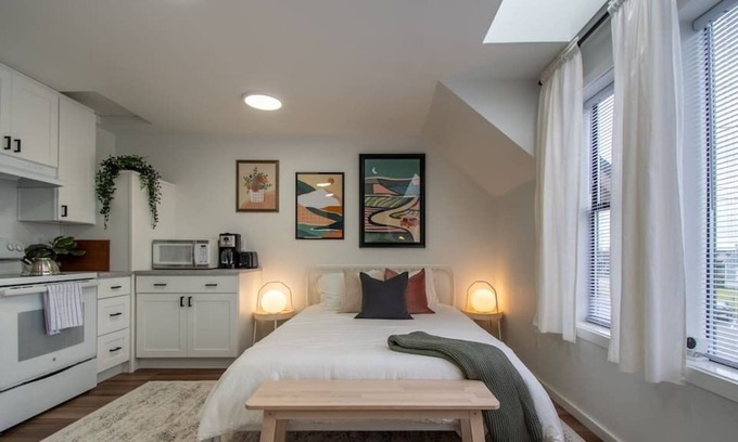 Marysville Apartment | Cozy Modern Studio, Downtown Marysville