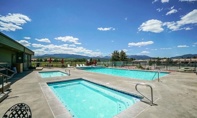Fraser Condo | Cozy Mountain Condo w/Outdoor Heated Pool Access