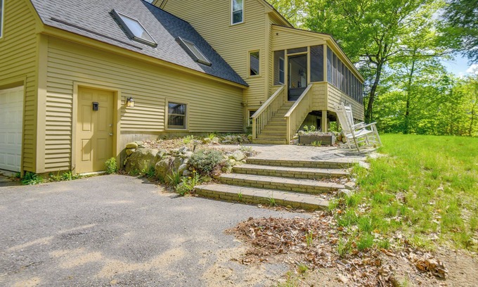 Alexandria House | Cozy Mountain Home - 3 Mi to New Found Lake!