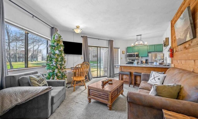 Hidden Valley Apartment | Cozy Mountain Retreat