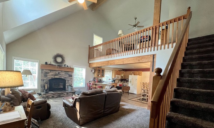 Donnelly Cabin | Cozy mountain retreat centrally located in beautiful Valley County.