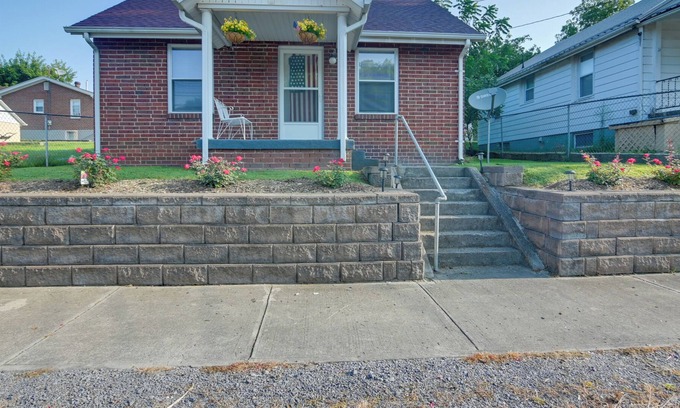 Southern House | Cozy North Tazewell Home Rental on Clinch River!