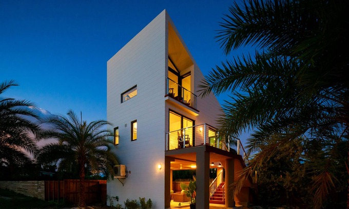 Islamorada Apartment | Cozy Oceanfront Studio in the Heart of Islamorada.