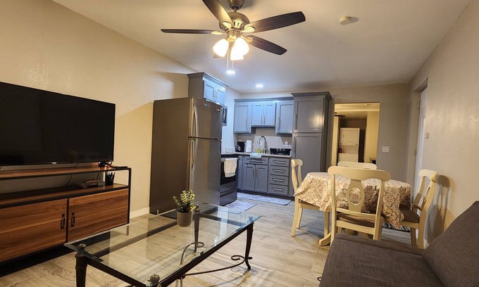 Biggs Field Apartment | Cozy one-bedroom studio in enjoyable El Paso with AC, WiFi