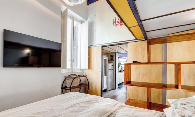 Rione XIV Borgo Apartment | cozy penthouse sited on exclusive pedestrian Borgo Pio. Perfect for family of 3