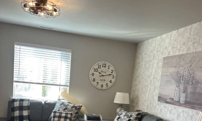 Bozeman Apartment | Cozy place with ski resorts within miles. Hot springs 7 miles away.