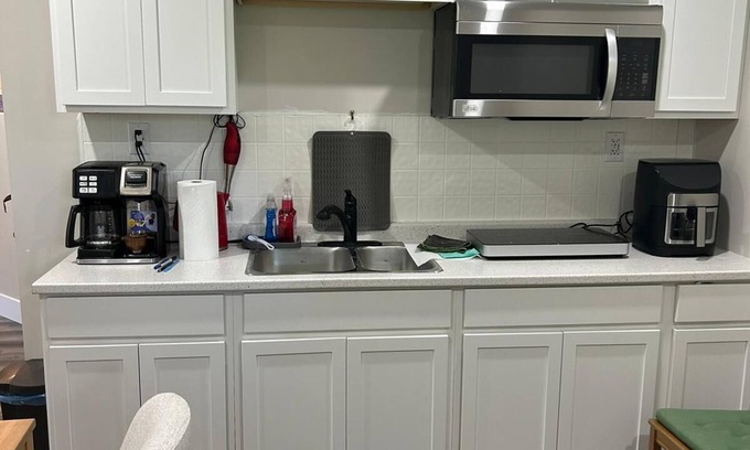 Moncton Apartment | Cozy Private Entrance Apartment