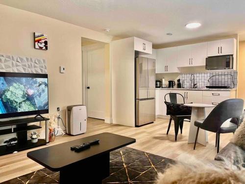 Dieppe Apartment | Cozy Private Modern Apartment Airport Location