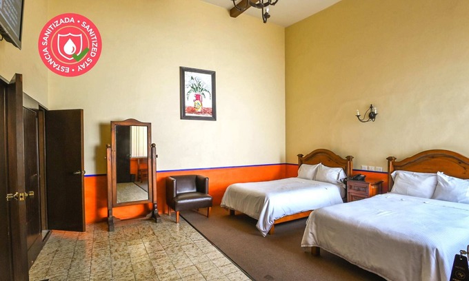 Xalapa Bed & Breakfast | Cozy private room in downtown with WiFi & TV