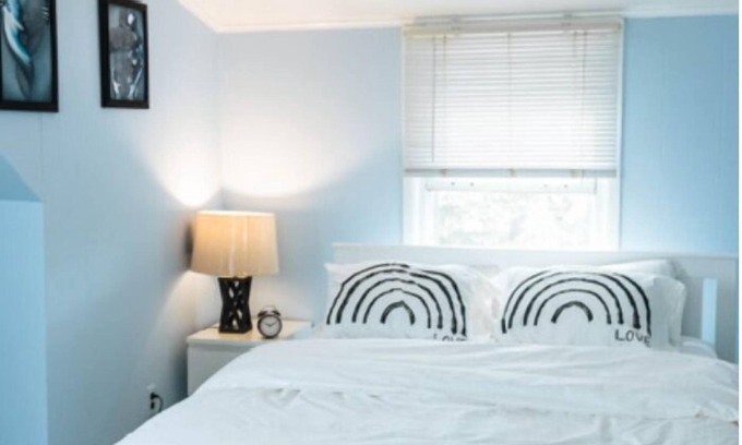 Franklin Square Apartment | Cozy & private rooms, serene neighborhood.JFK 15mins,UBS Arena & NYU Hosp. 8mins