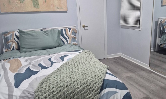 Rockcliffe - Smythe House | Cozy Private Room Near Downtown
