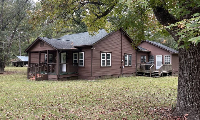 Georgetown House | Cozy remodeled home on 4 private acres. No cleaning fee!