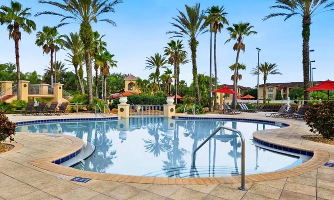 Highlands Reserve House | Cozy Retreat 4BR- 12 miles to Disney - walk to Resort Amenities w/Lazy River