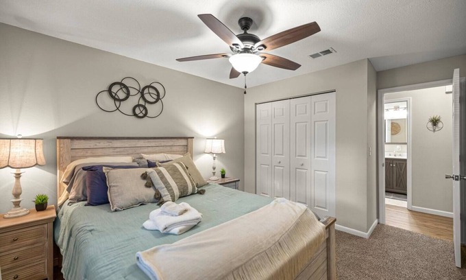 Historic District Apartment | Cozy Retreat in Historic Downtown Ocala