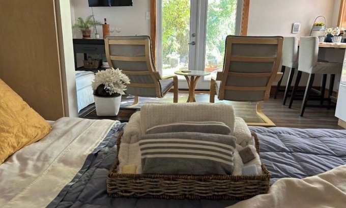 Saanich West Apartment | Cozy retreat in quiet Royal Oak neighbourhood.