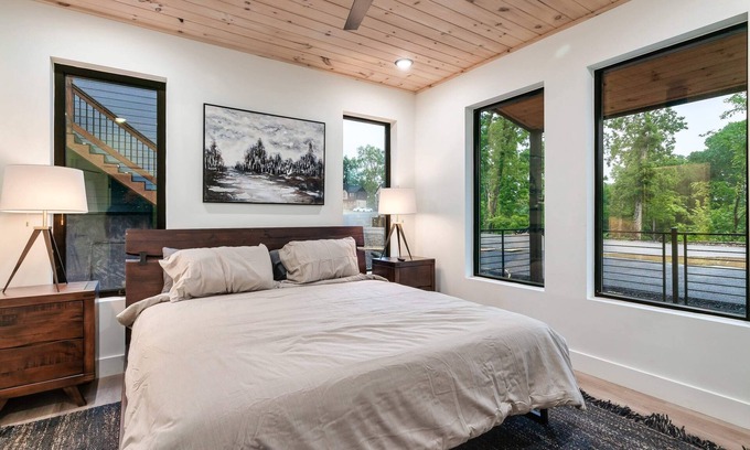 Sevierville Cabin | Cozy Retreat: Luxurious stay with Pool & Hot Tub