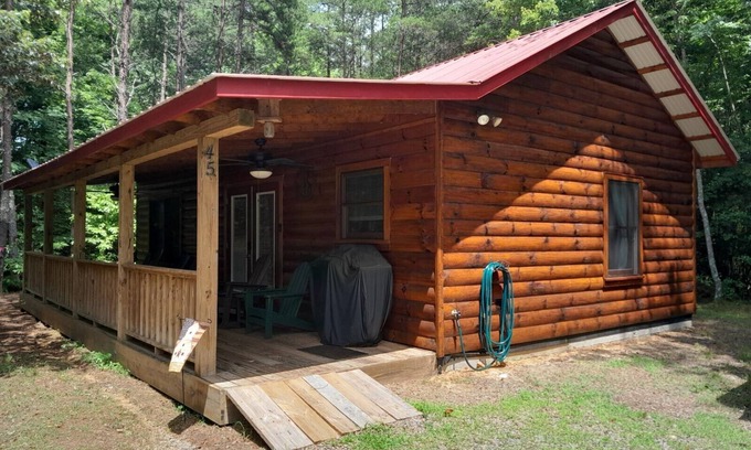 Murphy Cabin | Cozy Retreat - Murphy NC