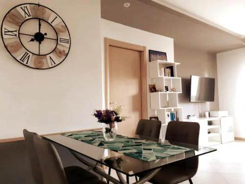 Quartiere XX Ardeatino Apartment | Cozy Retreat Roma