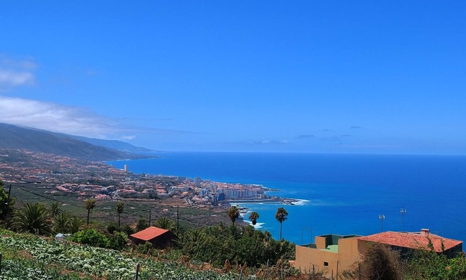 Cueva del Viento Condo | Cozy room for one or two women or couples in our home