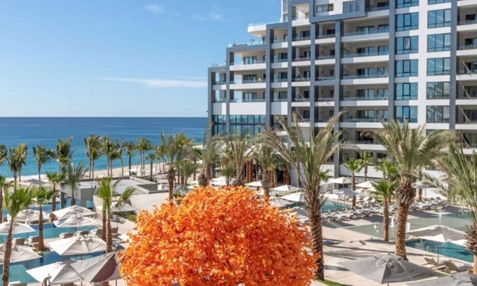 El Tezal Resort | Cozy room in a resort with AC, WiFi. Free Yoga, Gym, & beach bike at the resort