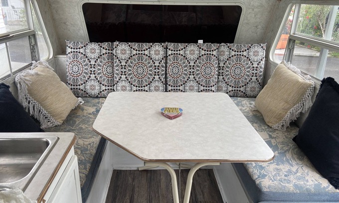 Davie House | Cozy Rv full renovated In private park