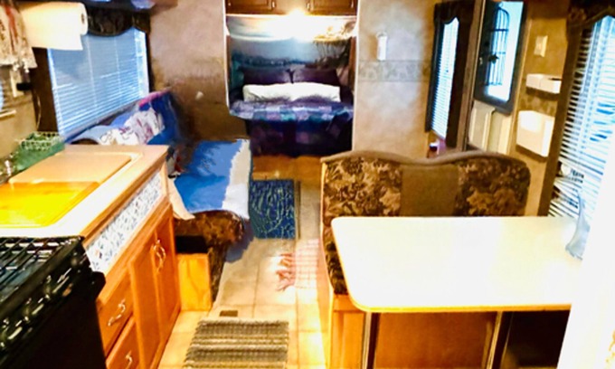 Wake Forest House | Cozy RV in Enchanting Wake Forest with AC, WiFi! Minutes from Falls Lake.