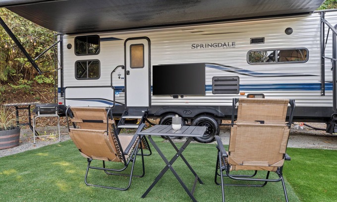 Bonney Lake House | Cozy RV on private wooded property w/ AC, WiFi, firepit, & close to amenities