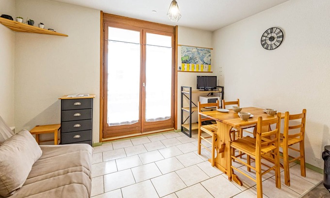 Saint-Francois-Longchamp Apartment | Cozy studio for 4, ski-in/ski-out, bright