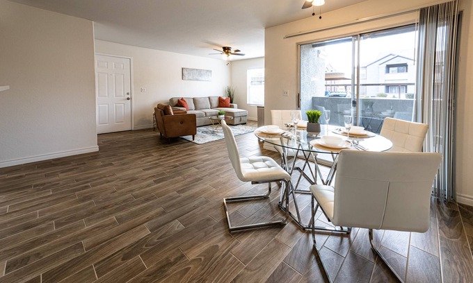Silverado Ranch Condo | Cozy, safe Condo - 10 min from Strip/airport