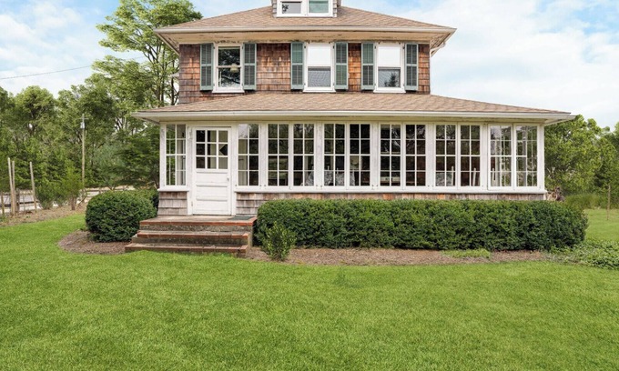 Sag Harbor House | Cozy Sag Harbor home close to town and beaches, great for families