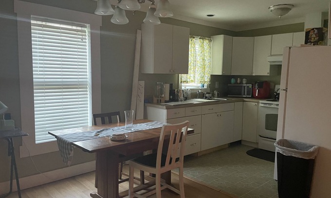 Sulphur Springs House | Cozy Seminole Height Bungalow