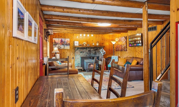 Silverthorne Cabin | Cozy Silverthorne Cabin Near Rainbow Rd & Major Ski Resorts