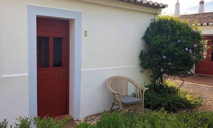 Lagos Cottage | Cozy Single Room in the Unspoiled Countryside