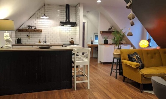 Big Indian Apartment | Cozy ski retreat 5min to Belleayre Mountain, Pet-Friendly!