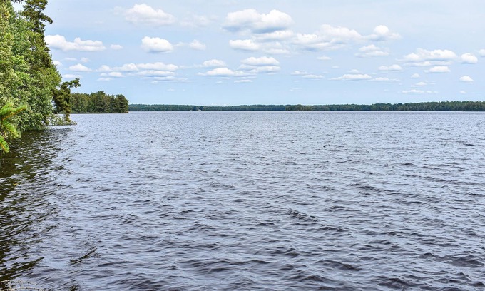 Osby House | Cozy small cottage in the countryside on a lake property with its own jetty