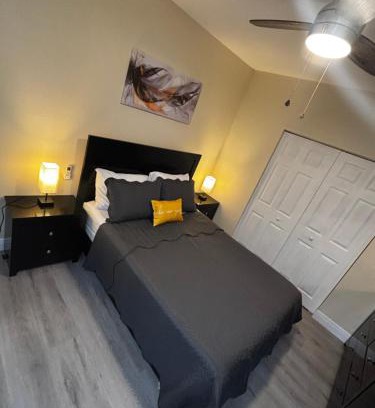 Bearss Plaza House | Cozy Stay in Tampa