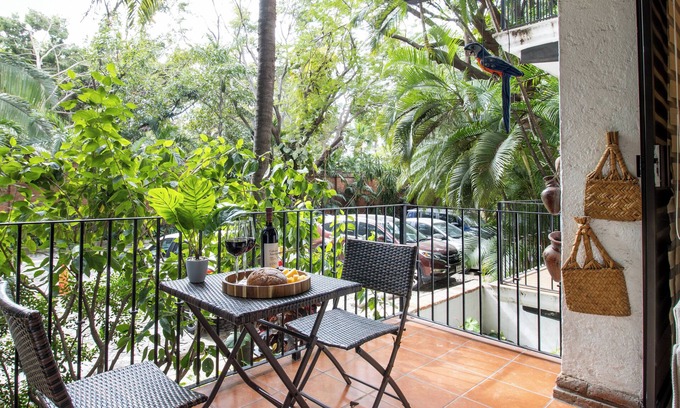 Fluvial Vallarta Apartment | Cozy stay Tropical Vibes near Beach