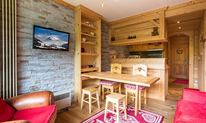 La Clusaz Apartment | Cozy studio 4 pers, near pool, pets allowed