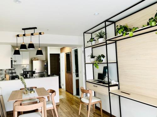 San Isidro Apartment | Cozy Studio Apt -Work, Relax & Explore