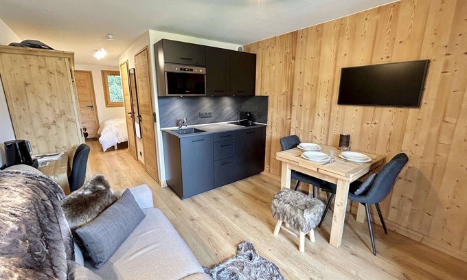 Demi-Quartier Apartment | Cozy Studio for 2 with Balcony, Near Ski Lifts, Covered Parking - Demi-Quartier