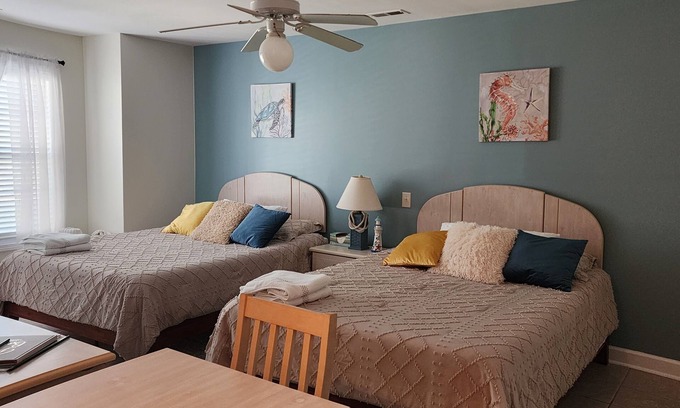 Calabash Condo | Cozy Studio in charming Calabash in Gated Golfing Community, WiFi