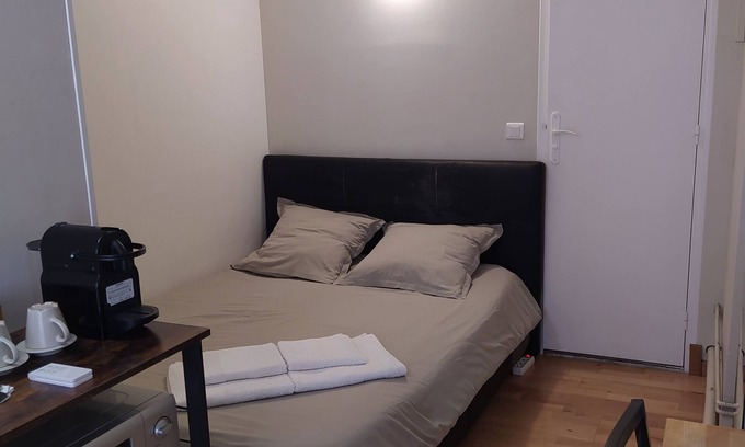 Quartier Sainte-Avoye Apartment | Cozy Studio in the Heart of Paris