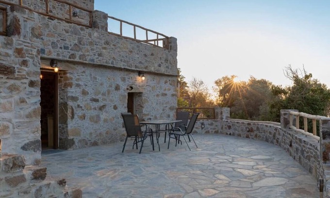 Livadia House | Cozy Studio Plagia Room 3