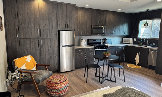 Bonita Apartment | Cozy Studio Suite in welcoming La Verne