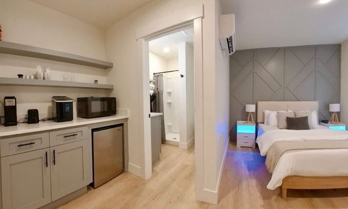 Coeur d'Alene Apartment | Cozy Studio Suite in Heart of Coeur d'Alene – 5 Min to the Resort & Lake