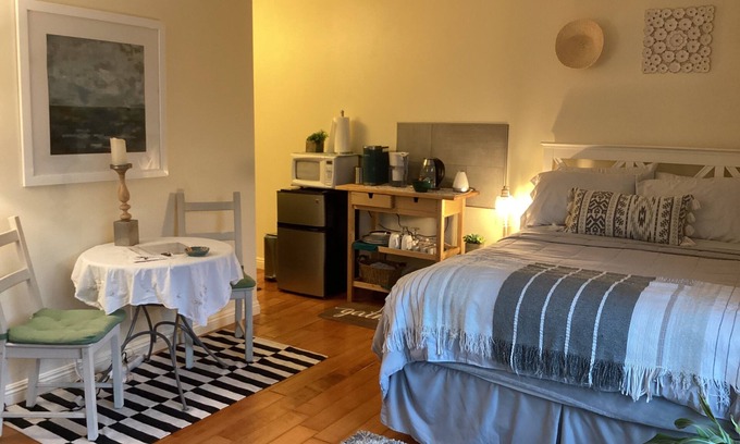 Thousand Oaks Apartment | Cozy studio super close to great hiking